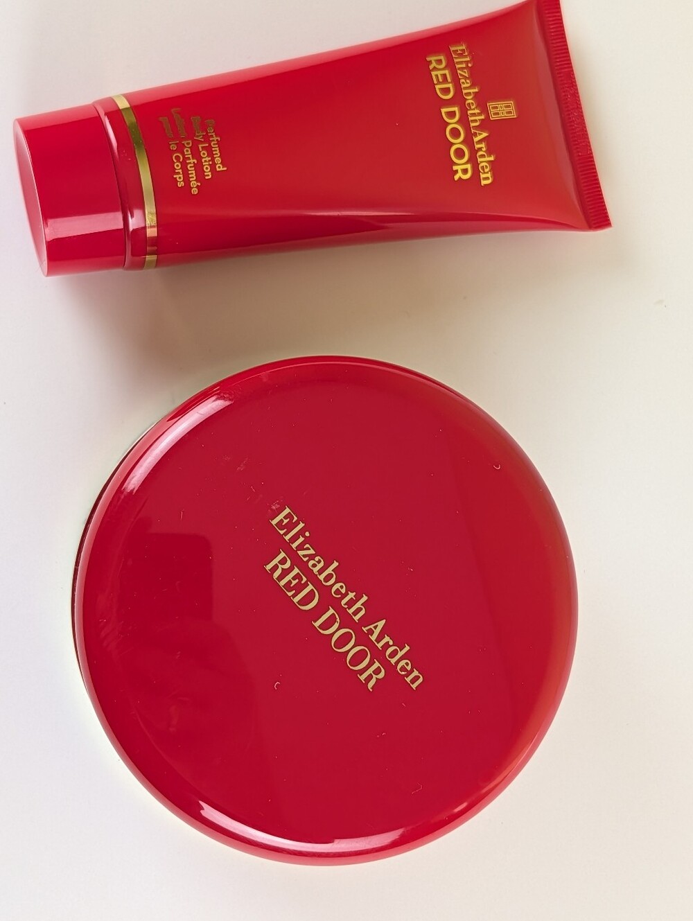 Elizabeth Arden Red Door Perfumed Body Lotion And Powder